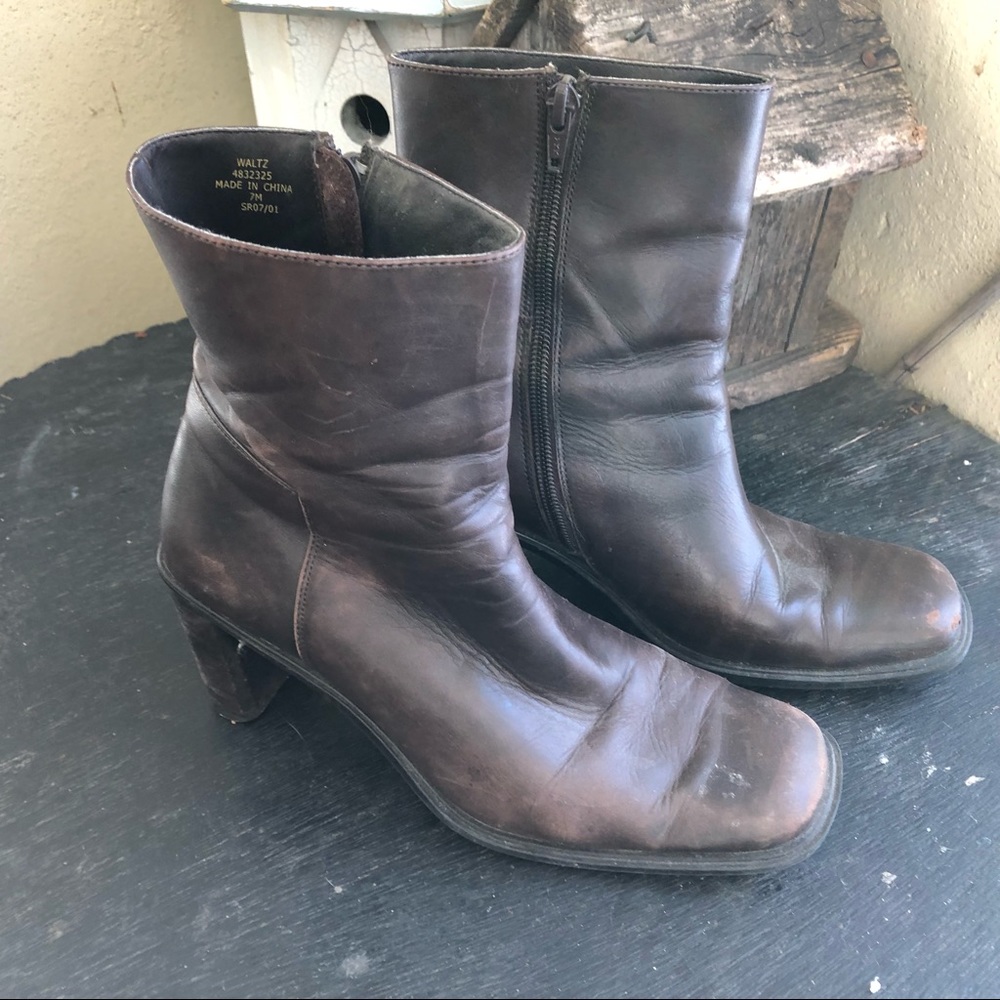 Brown square toed boots